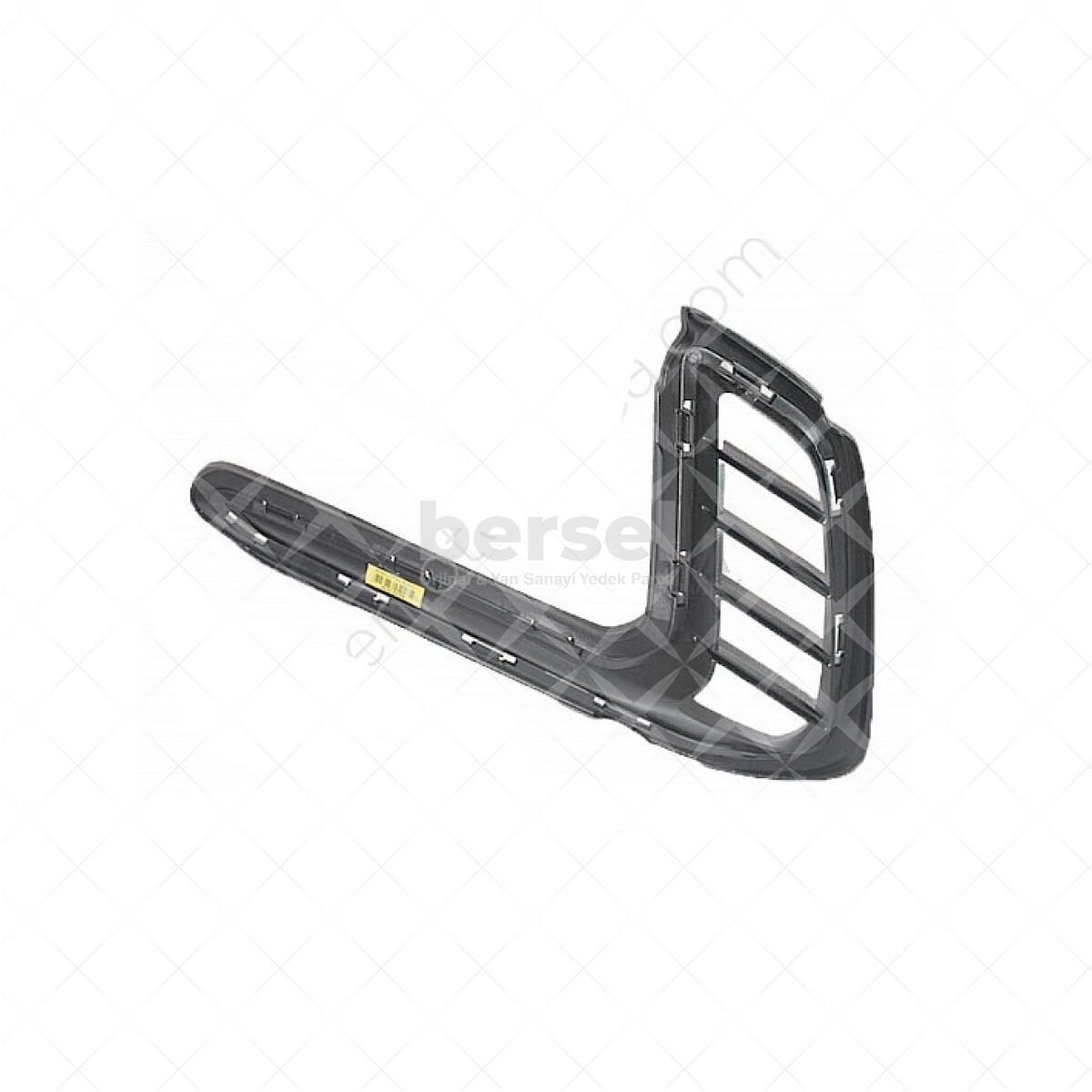 Hyundai Elantra Sağ Ön Sis Farı Yuvası Uzun Tip (2016-2018)